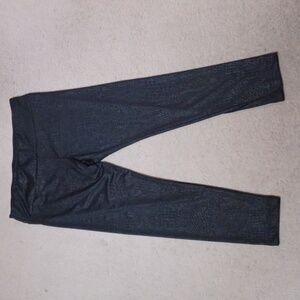 No Boundaries XXL snake skin pattern leggings